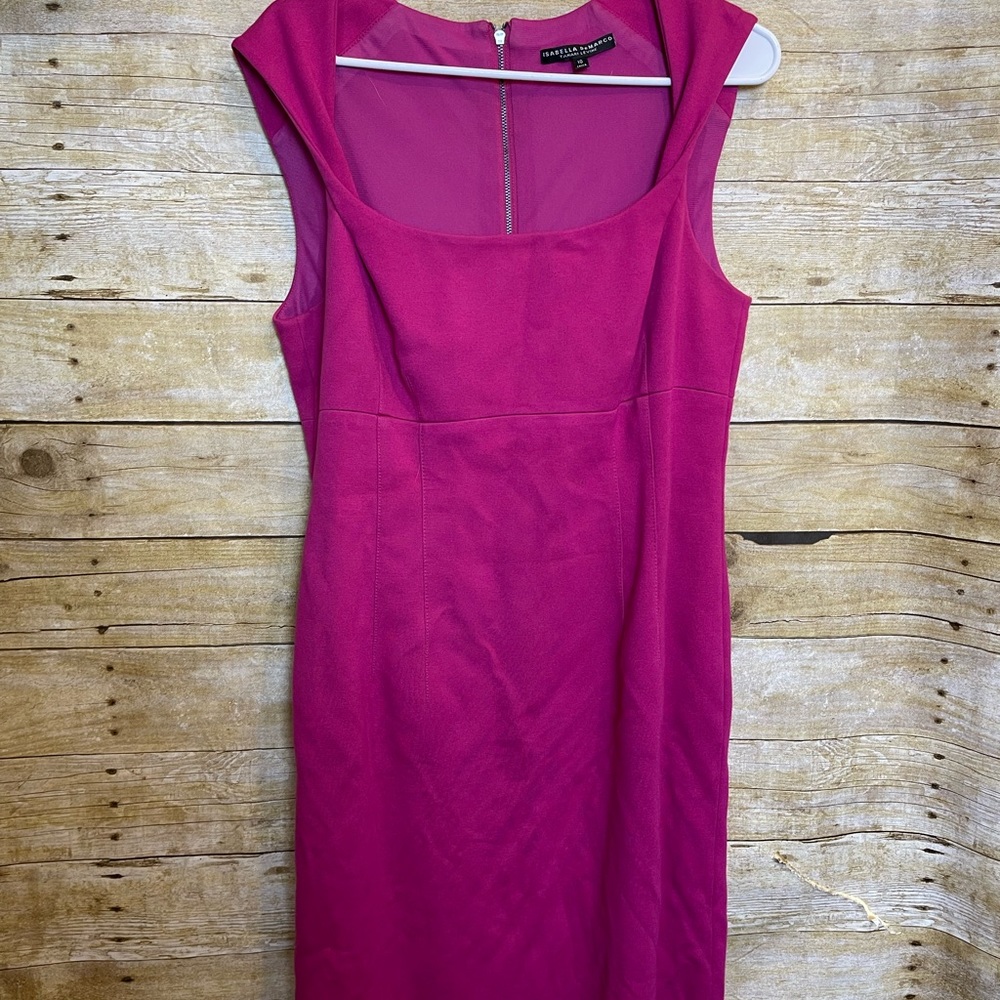 Isabella DeMarco Tahari Levine dress 🛍